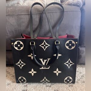 Inspired Design Floral Pattern Tote/Shoulder Bag MM OTG - EUC